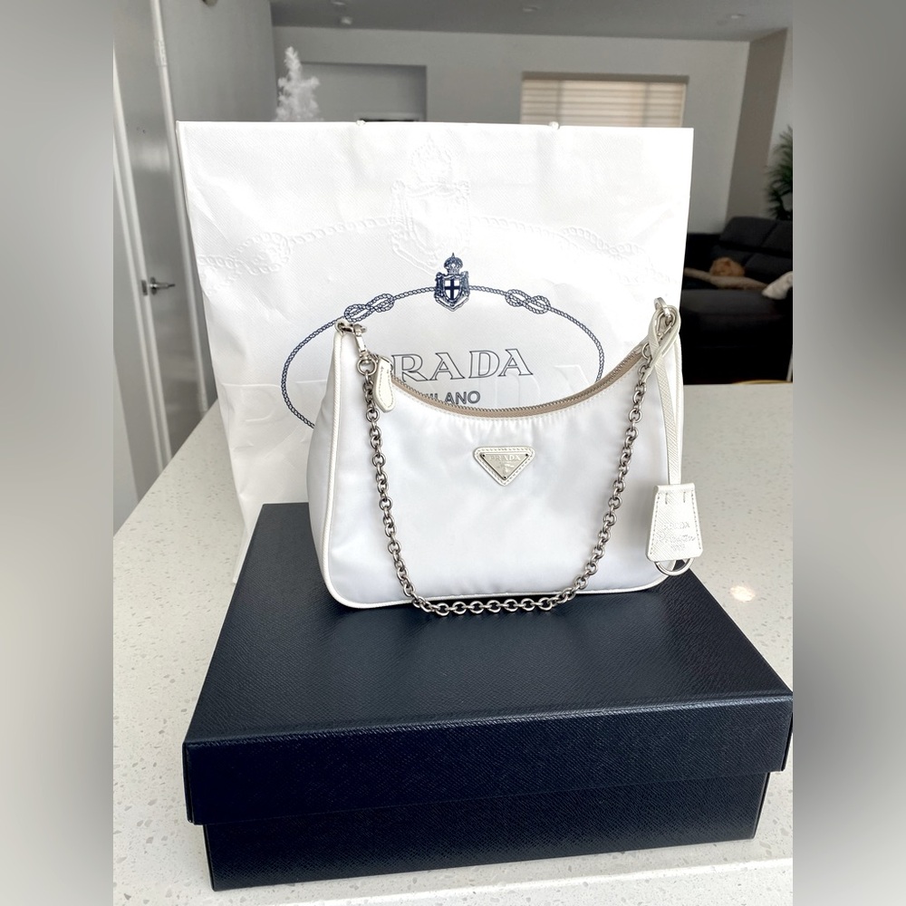 Prada Re-Edition 2005 Nylon Shoulder Purse